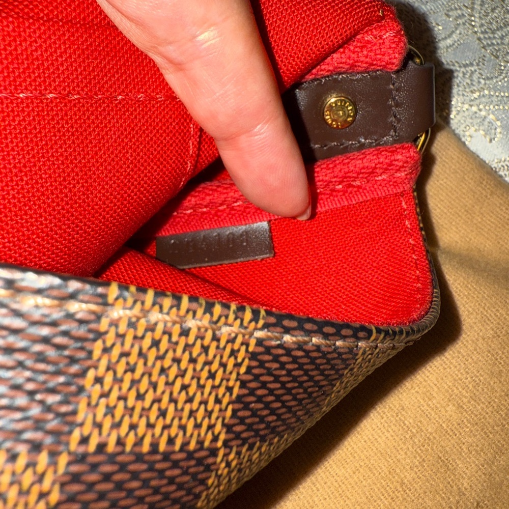 Louis Vuitton Damier Favourite “PM” the smaller version than the MM - Picture 5 of 10